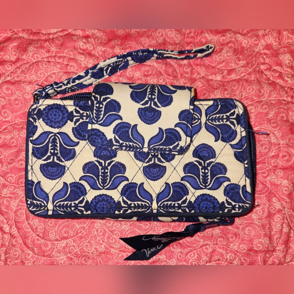 Retired Vera Bradley Blue Cobalt Tile Wristlet Wallet